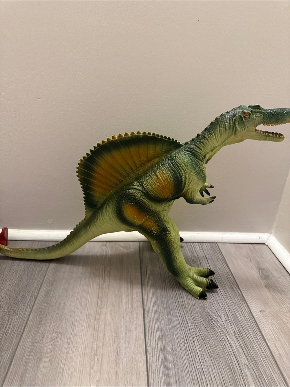 Green Spinosaurus Reptile Figure - Realistic Dinosaur Toy